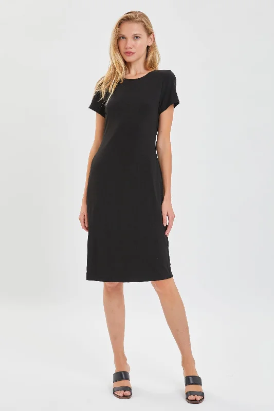 Women's Functional Outfit For Outdoor Activities The Bay Knit Midi Dress in Black