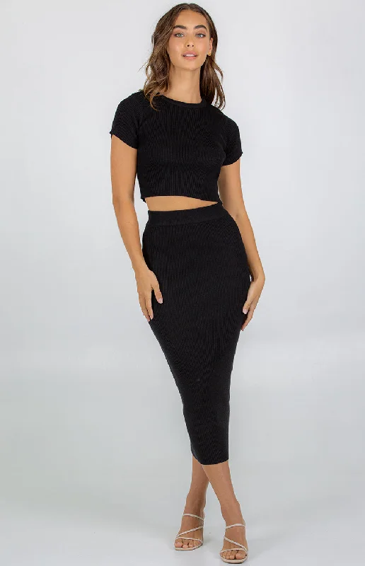 Women's Holiday Outfit Knit Set With Round Neck Top & Midi Skirt