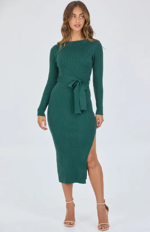 Women's Plus-Size Casual Outfit Boat Neckline Knit Midi Dress with Belt