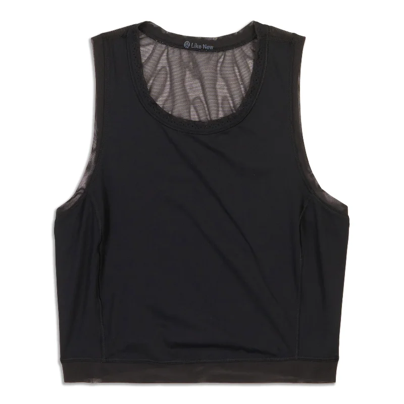 Women's Functional Apparel For Outdoor Activities Mesh Tank Top - Resale